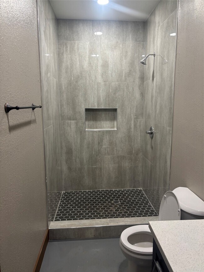 Photo - 9480 Plum Grove Rd