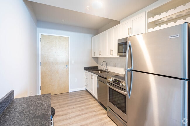 Azure- 1BR, 1BA