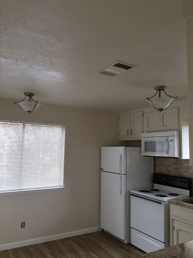 Photo - 407/409E. Alexander Unit 409 E. Alexander