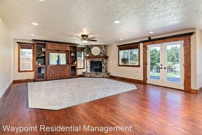 Photo - 4 br, 3 bath House - 3834 S Suntree Way