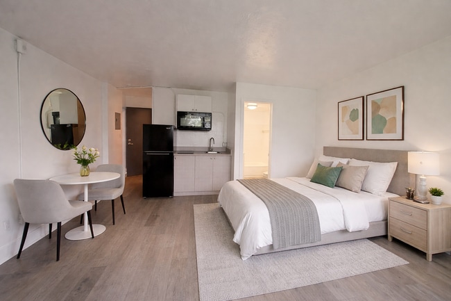 Photo - 132 SW 9th St