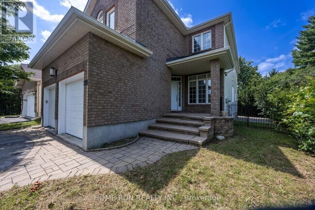 Photo - 281 Goldridge Dr