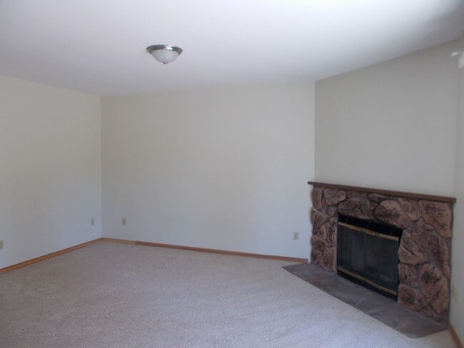 Photo - 2BR 1 BA Kirkland Condo! Finn Hill/Juanita Area!