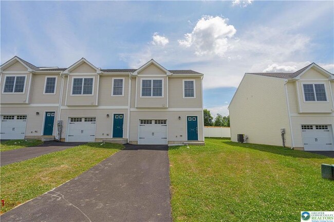 Photo - 754 Blue Heron Dr