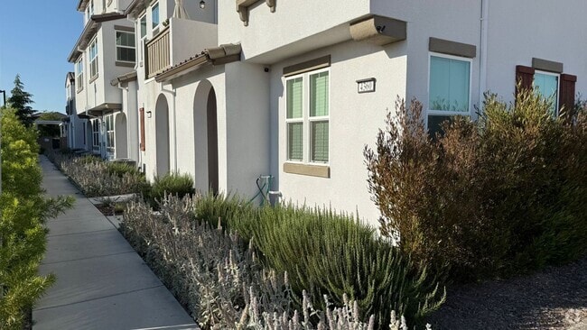 Building Photo - Modern Comfort Meets Prime Natomas Living ... Rental