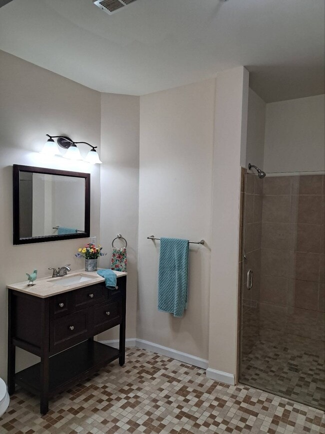 Photo - 200 State St