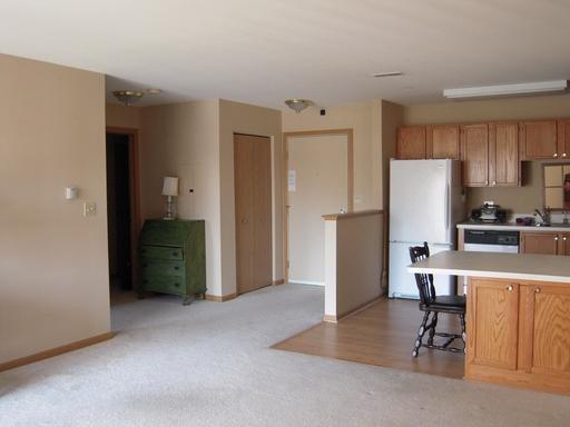 Photo - 605 Barrington Ave Unidad 208