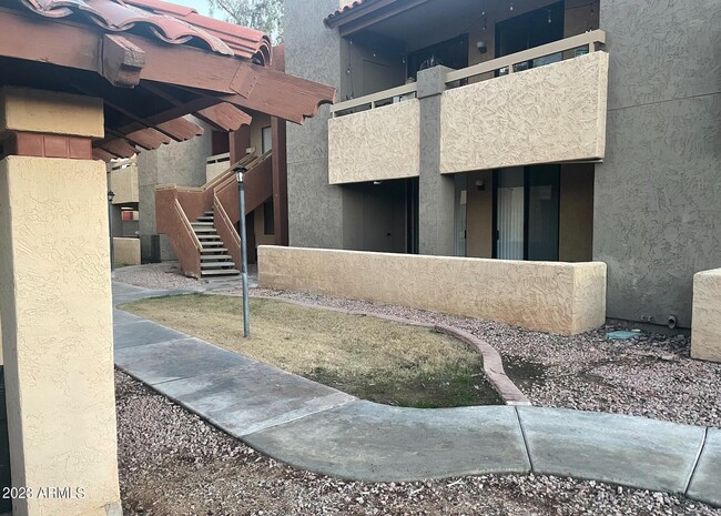 Photo - 1125 E Broadway Rd Apartment Unit 110