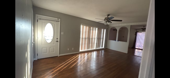 Photo - 10520 Sandra Lynn Dr