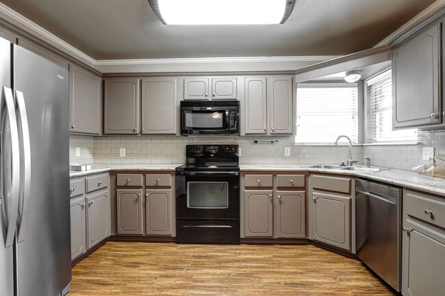 Photo - 3 Bedroom 2 Bathroom House in PGISD!