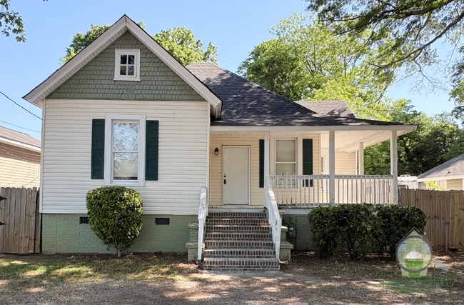 Building Photo - 520 Perry Ave