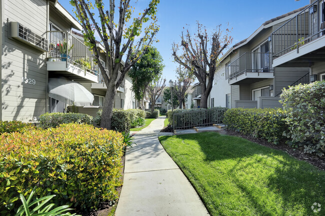 Emeritus Park Senior Apartments - Emeritus Park Senior Apartments