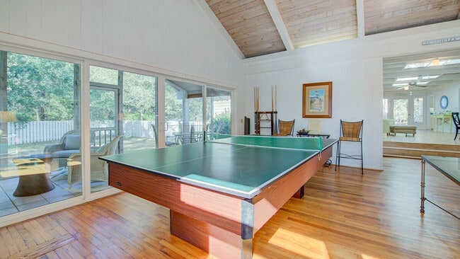 Photo - 94 Whiting Ln Unit SI ID1253460P