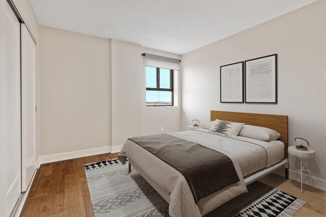 Photo - Portsmouth Place West