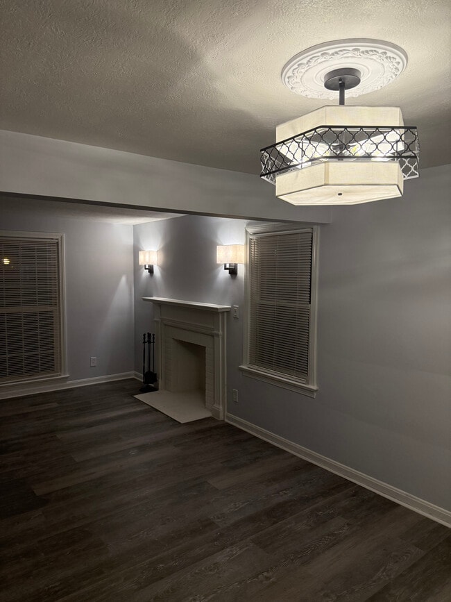 Photo - 19807 Wickfield Ave