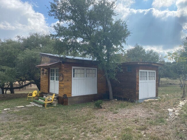 Photo - 10518 Signal Hill Rd Unidad Cabin-B