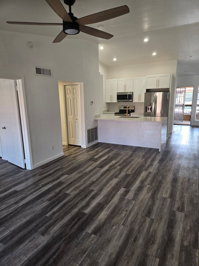 Photo - p203 Unit p203