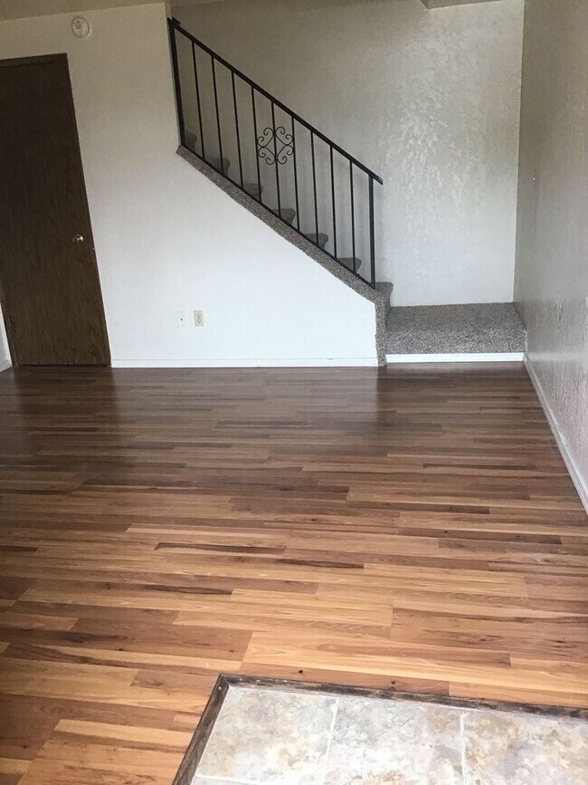 P0150 1857 Inner Cir. Medford OR 97504, 4 Apartment Unit 1857 Inner