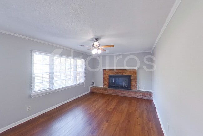 Photo - 5824 Tam Oshanter Ave