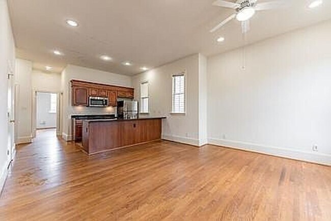 Photo - Spacious 3-Bedroom 3-Bath on Cary St.