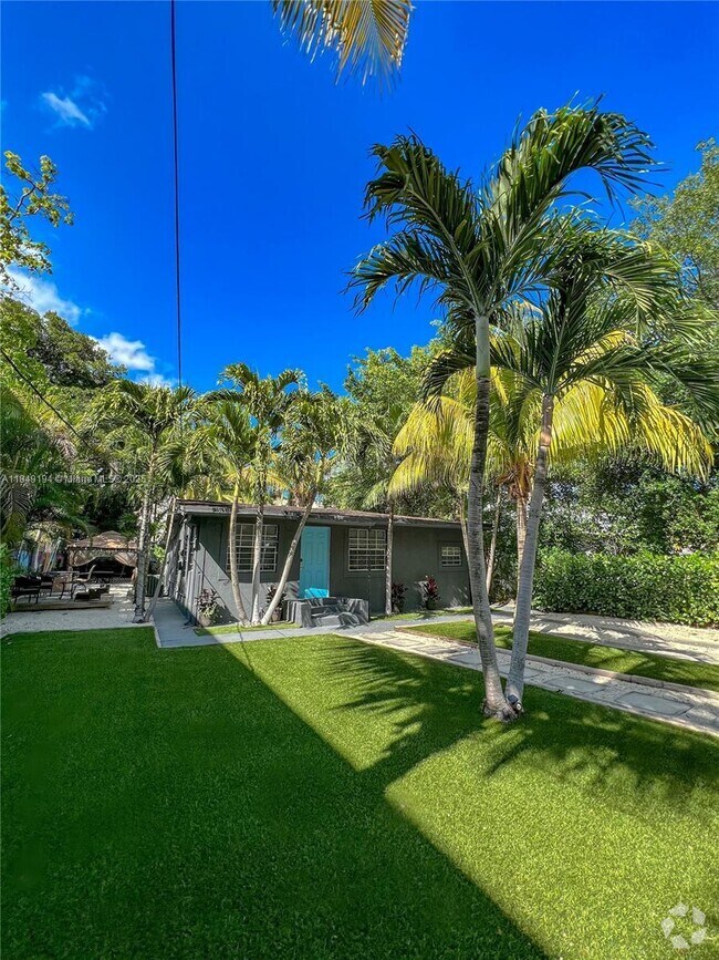 Building Photo - 337 NW 34th St Rental
