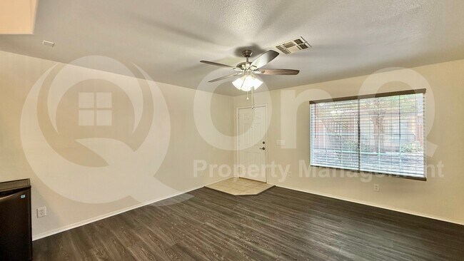Photo - 17606 N 17th Pl