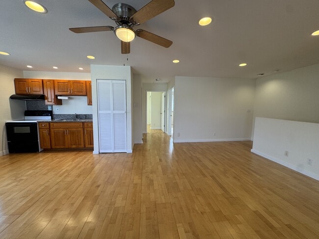 Photo - 1021 Koko Head Ave