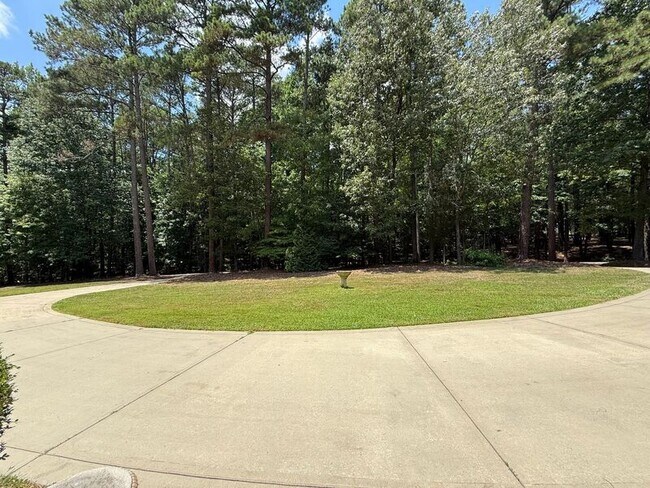 Photo - 3021 Hickory Tree Pl