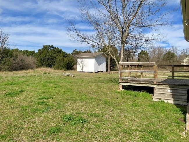 Photo - 307 S Mustang Ave