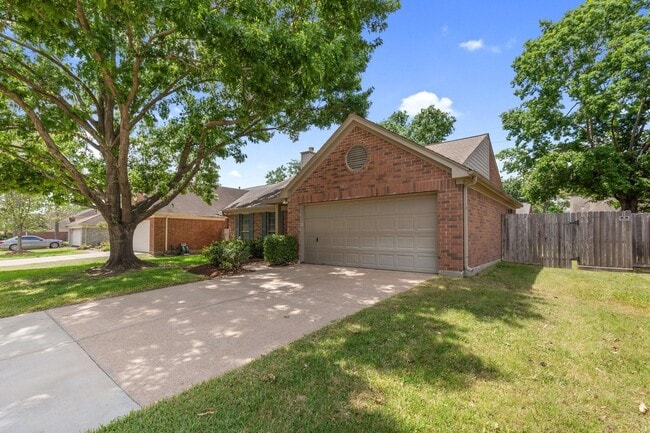 Photo - 10011 Territory Ln