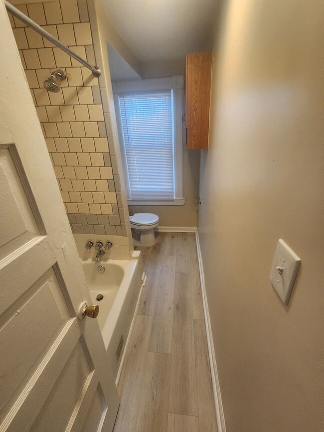 Photo - 2702 Wilkens Ave Apartamento Unidad 2F