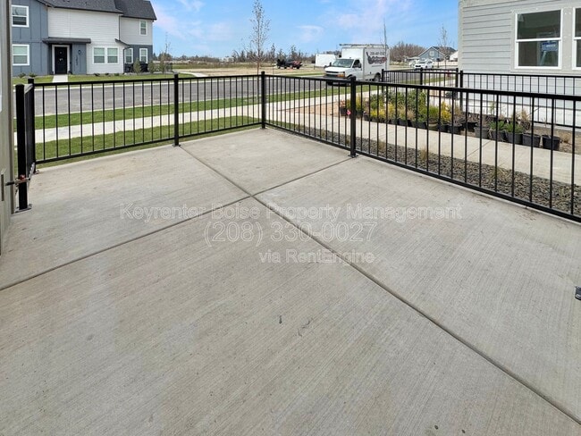 Photo - 152 S Koyukuk Ln