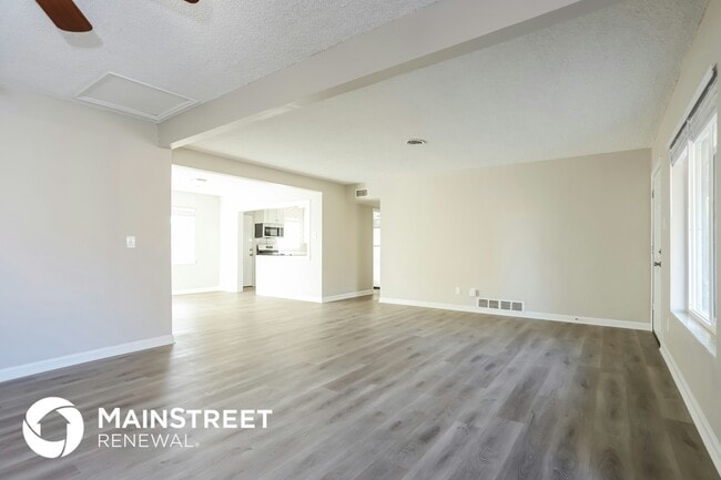 Photo - 1156 Troy St