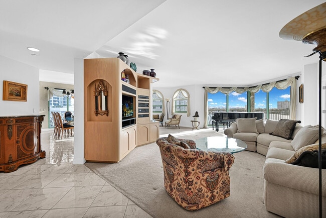 Photo - 301 N Birch Rd Unit 6S