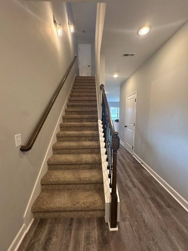 Photo - Beautifully Renovated 3BR/2.5BA! Spacious & Move In Ready!