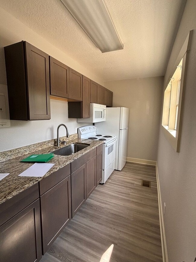 Photo - For Rent: Charming Mixed-Use Home – 1 Bedroom + Den Unit 310 S Clake St