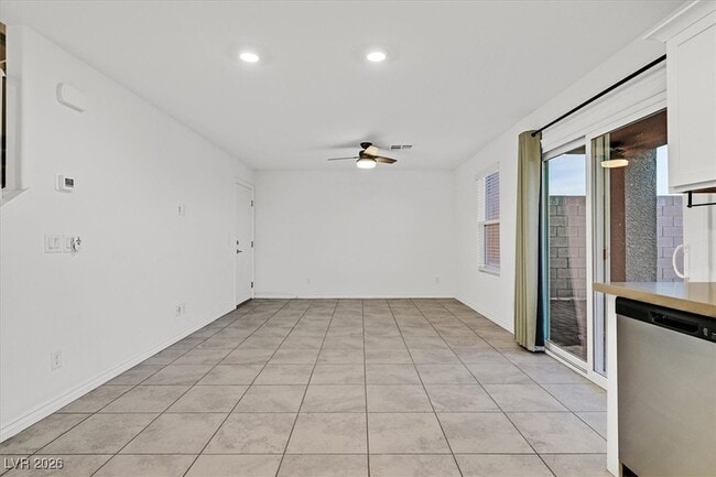 Photo - 326 Quail Dove Ave