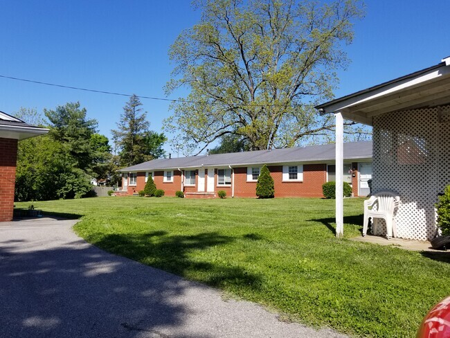 Building Photo - 10522 Old Taylorsville Rd Unit 1 Rental