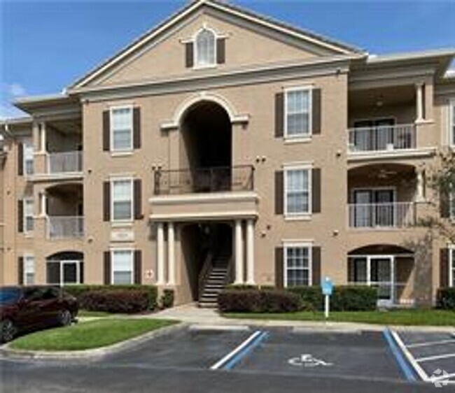 Building Photo - 2 BED 2 BATH CONDO CAPRI AT HUNTERS CREEK