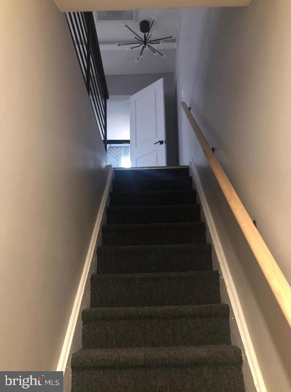Photo - 300 D'Arcy Ave