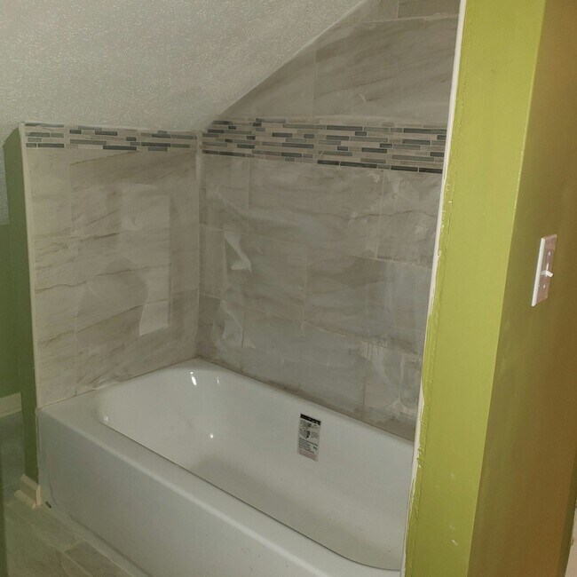 Photo - 412 N Montgomery St Unit 202