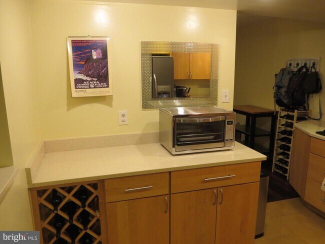 Photo - 1413 Northgate Square Unit 1C