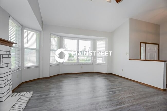 Photo - 3 Bedroom Pet-Friendly Home in Florissant,...