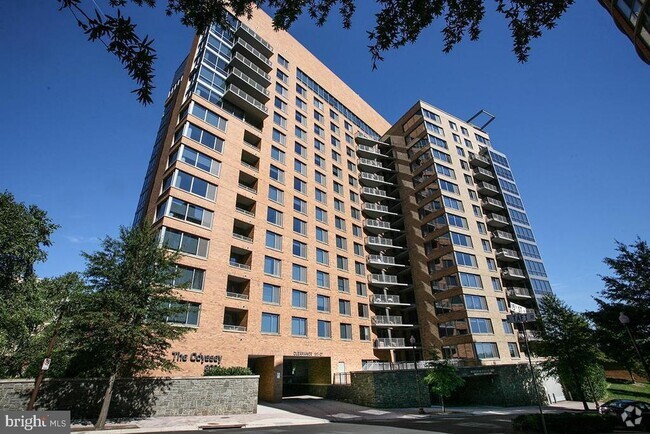 Building Photo - 2001 15th St N Unit 216 Rental