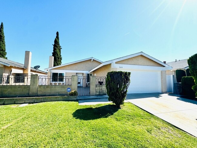 Building Photo - Cerritos, home