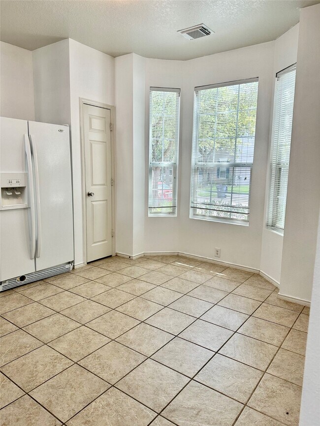 Photo - 29740 Sullivan Oaks Dr