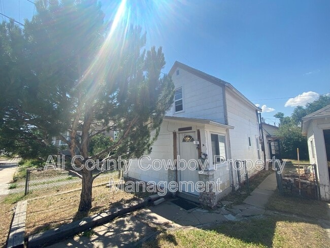 Photo - 510 E Lewis St