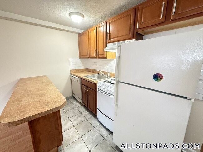 Photo - 90 Gardner St Unit 3B