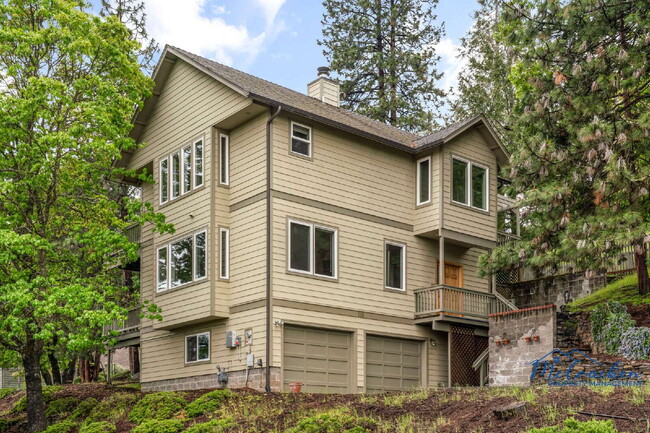 Stunning 3-Bedroom Home with Breathtaking ... - Stunning 3-Bedroom Home with Breathtaking ...
