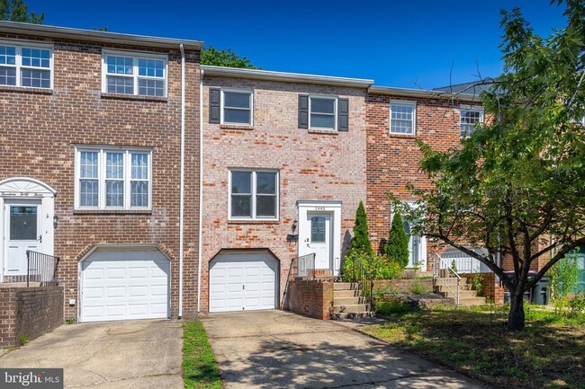 Photo - 1445 Boxwood Dr